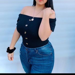 Rue 21 off the shoulder Top